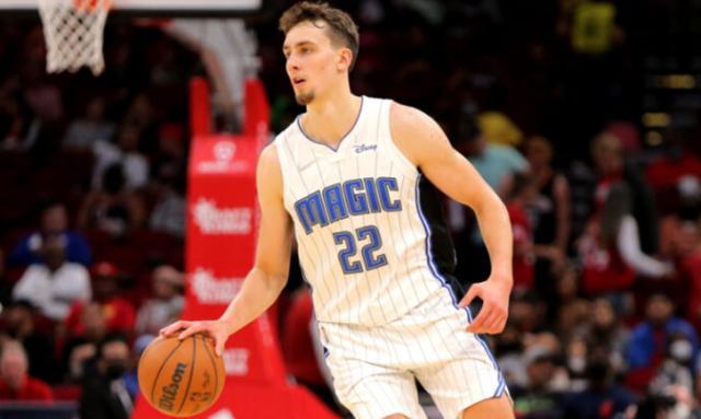 兩人不斷突 兩人不斷突