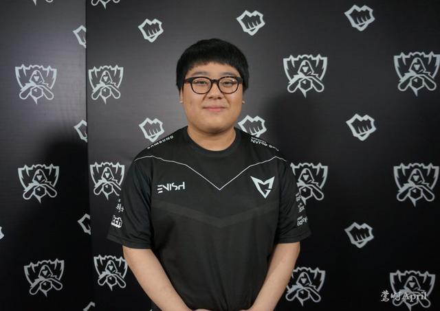 与转会费的 与转会费的